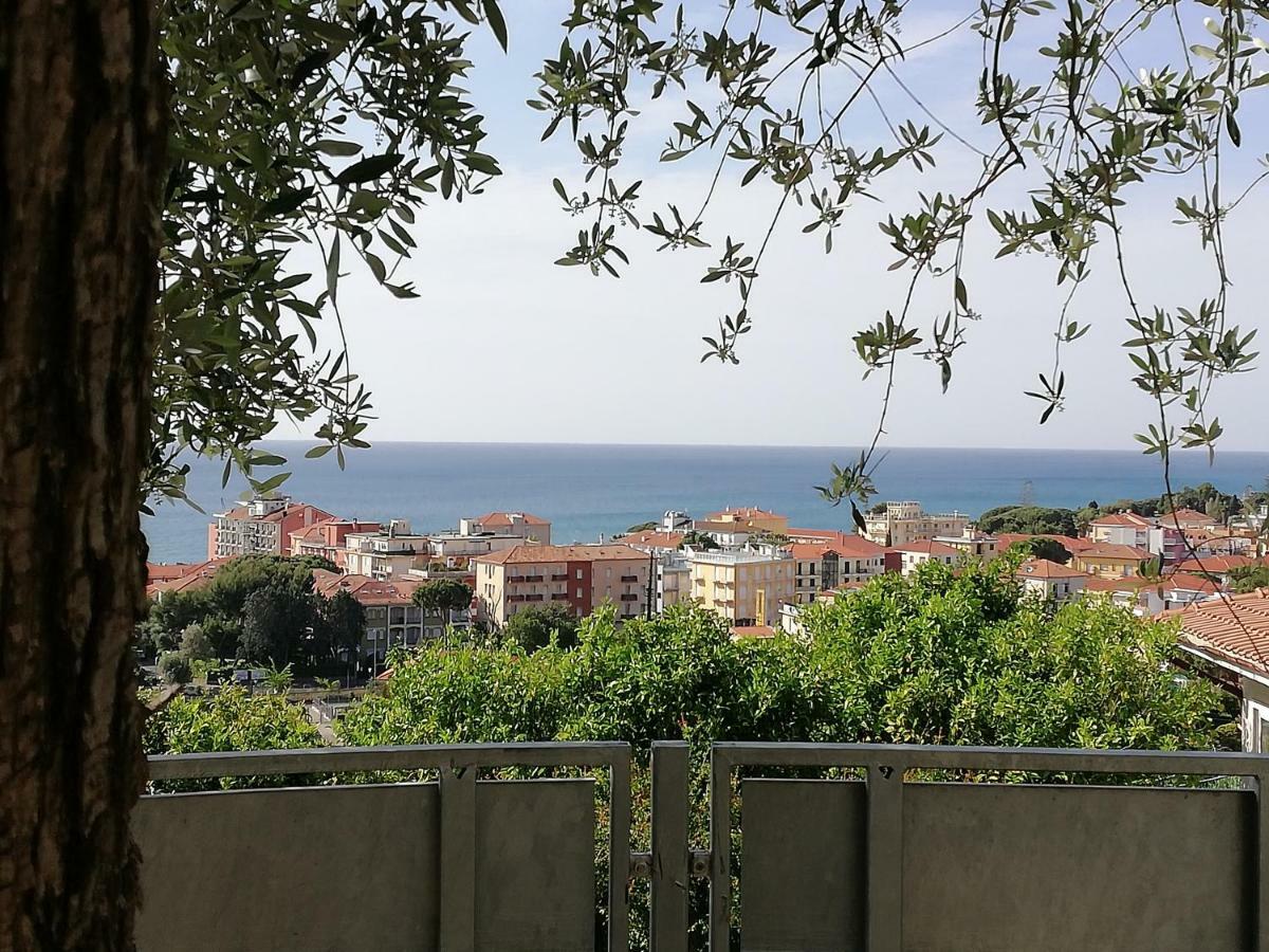 Sugli Allori Diano Marina Exterior foto